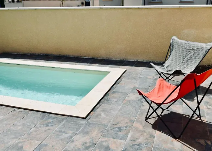 Habitación en casa particular Avec Piscine *