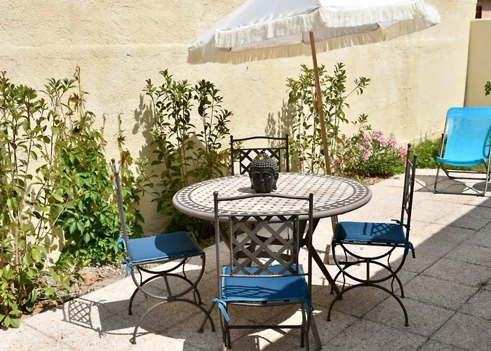 Avec Piscine Habitación en casa particular